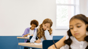 Ringkasan Materi Mata Pelajaran Bahasa Inggris Semester Gasal Kelas 8 SMP Ringkasan Materi Mata Pelajaran Bahasa Inggris Semester Gasal Kelas 8 SMP