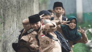 Setelah Menganalisis Keterkaitan Antara Materi Dalam Keseluruhan Modul Filosofi Pendidikan dan Pendidikan Nilai, Tuliskan Komitmen Bapak/Ibu Dalam Kaitannya dengan Mata Kuliah Filosofi Pendidikan dan Pendidikan Nilai Ini. Setelah menganalisis keterkaitan antara materi dalam keseluruhan modul filosofi pendidikan dan pendidikan nilai, tuliskan komitmen bapakibu dalam kaitannya dengan mata kuliah filosofi pendidikan d