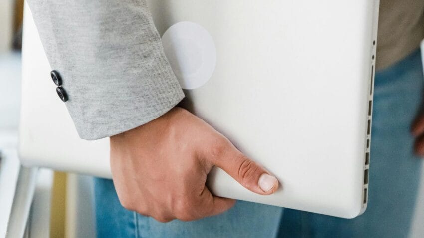 Ilustrasi tentang Teknologi Digital LSP, Uji Kemampuan Digital di Lembaga Sertifikasi Profesi (LSP)