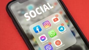 Apa yang Dimaksud Dengan Teknologi Digital dan Media Sosial Apa yang Dimaksud Dengan Teknologi Digital dan Media Sosial