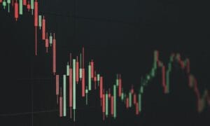 Jika Nilai Investasi Kamu Turun 15% dalam Sebulan dengan Keadaan Pasar yang Tidak Menentu, Apa yang Akan Kamu Lakukan?