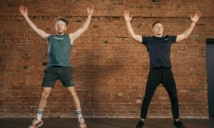 LE SSERAFIM Workout Adalah