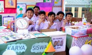 Memilih Ide Jualan Market Day Anak SD, Produk Makanan atau Non-Makanan